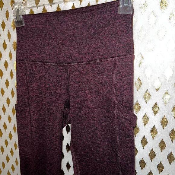 Aerie offline Chill Play Move Leggings Maroon size S - Picture 3 of 5
